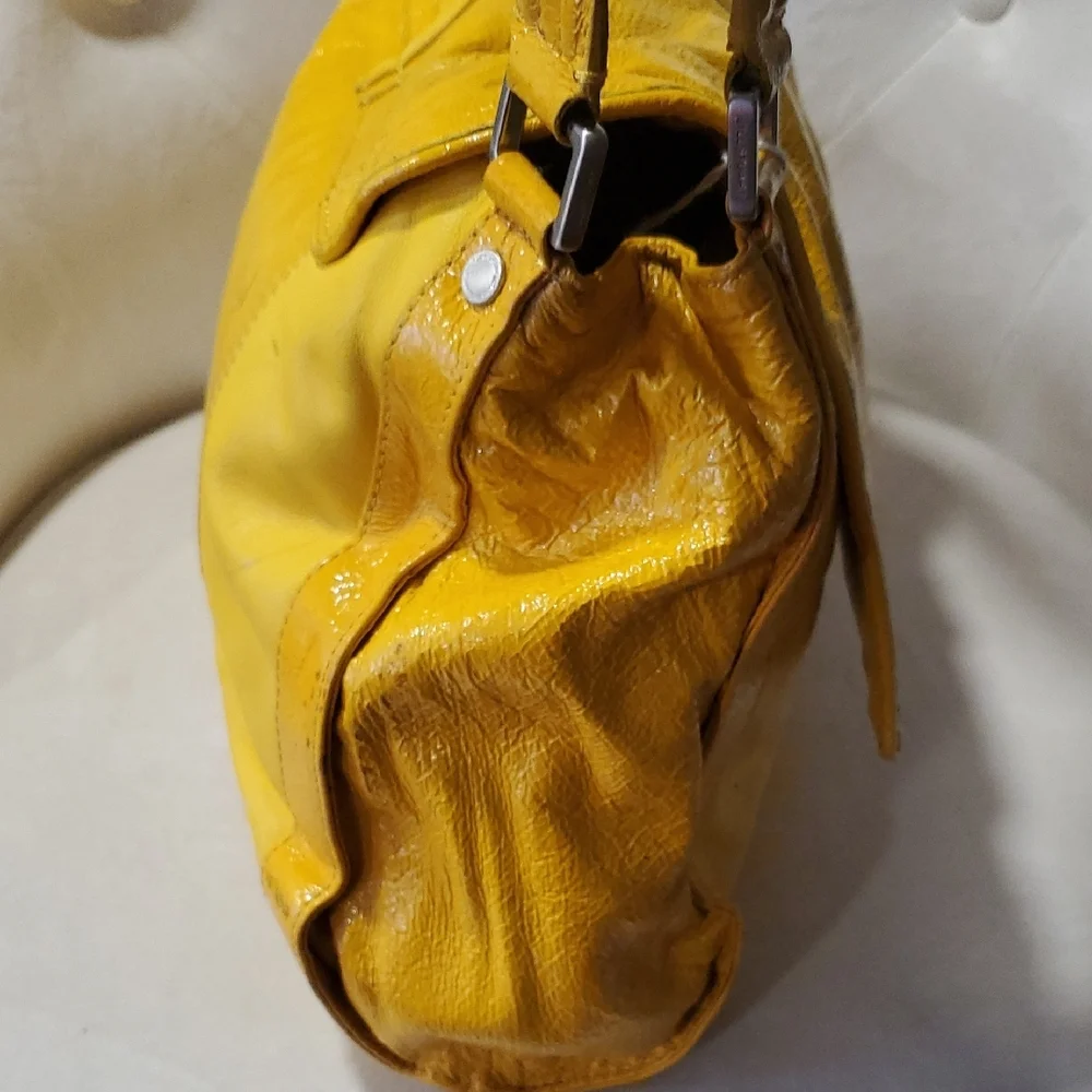 Flawed Jill Stuart Vibrant Yellow Shoulder Bag - Picture 4 of 16